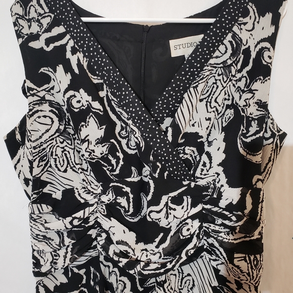 🦊 Studio I dress black and white float midi - Picture 2 of 7